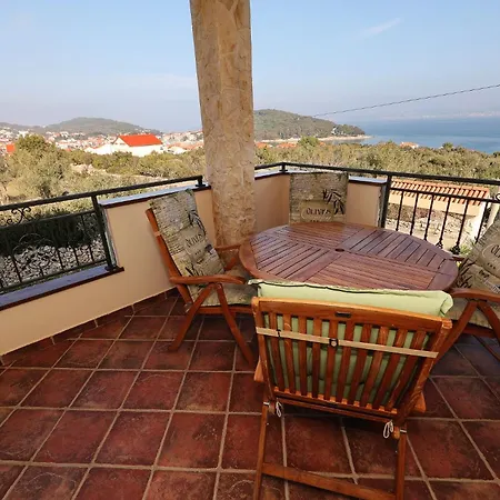 Apartament Sipina 3 *